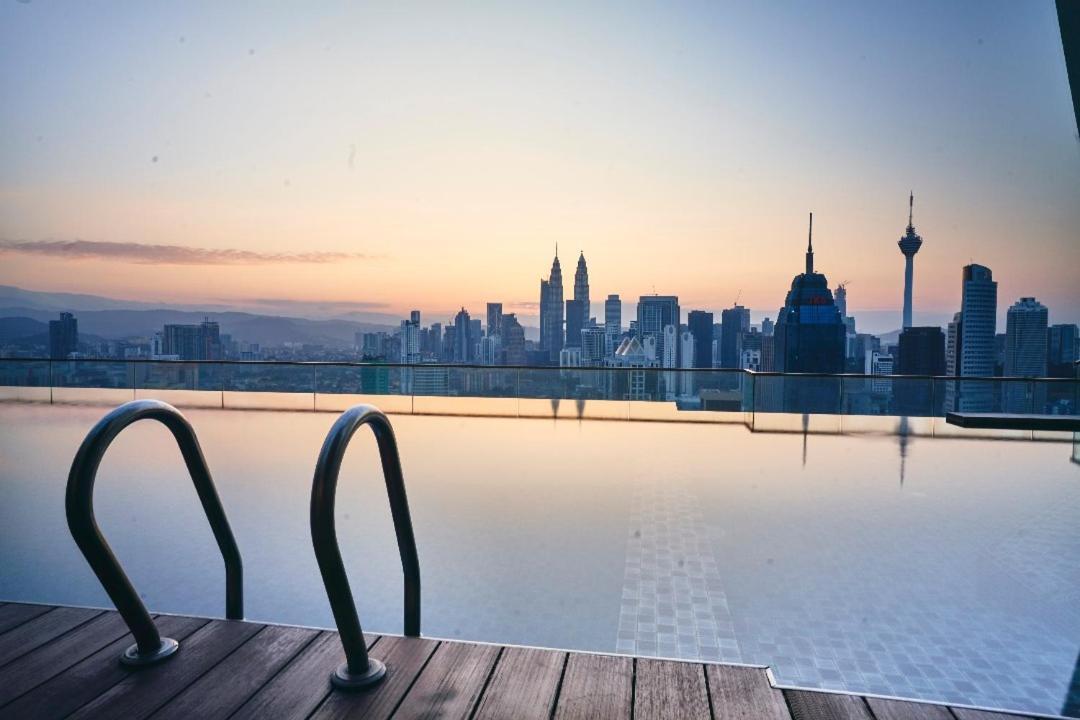 Regalia Suites Infinity Pool Κουάλα Λουμπούρ Εξωτερικό φωτογραφία